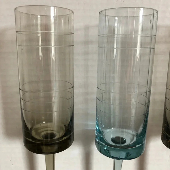 Grid Etched Coloured  Glass Champagne Flutes - Picture 7 of 10